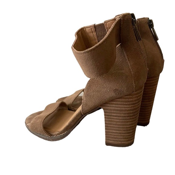 Lucky Brand 6.5 Lexara Heels Open Toe Sandals Block Heel Taupe Suede - Picture 8 of 13